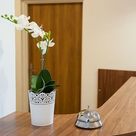 Patra Bed and Breakfast Warszawa Eksteriør billede