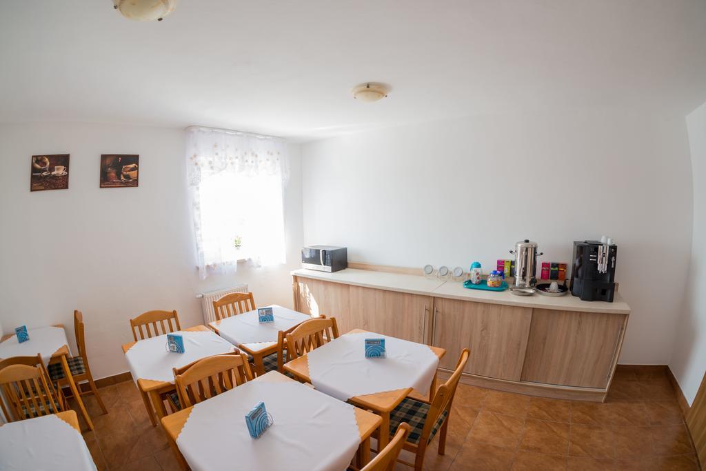 Patra Bed and Breakfast Warszawa Eksteriør billede
