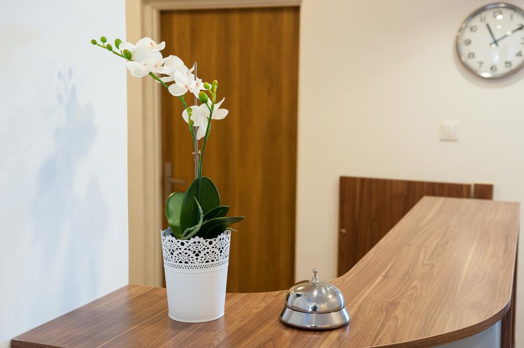 Patra Bed and Breakfast Warszawa Eksteriør billede