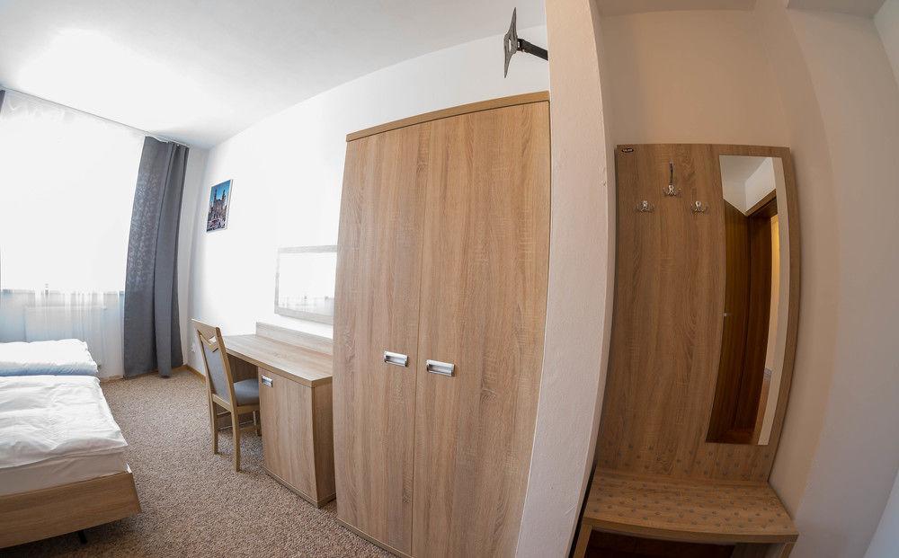 Patra Bed and Breakfast Warszawa Eksteriør billede