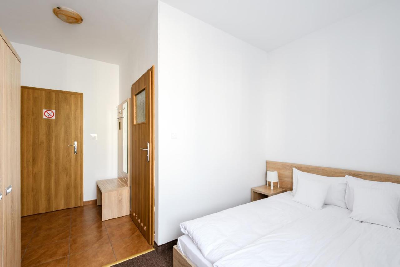 Patra Bed and Breakfast Warszawa Eksteriør billede